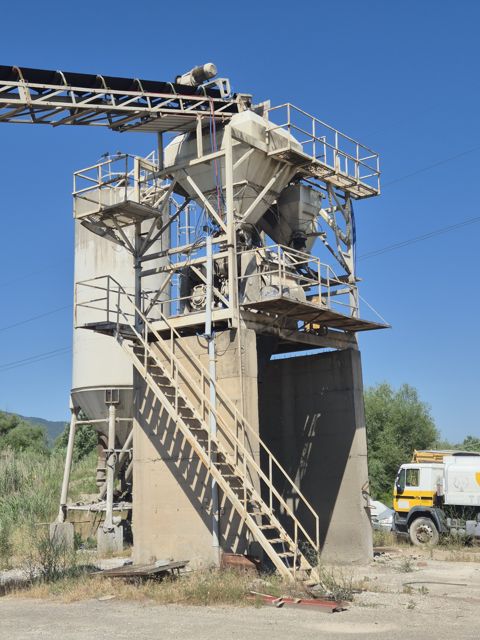 Скалила и силос на бетонска база со капацитет 2 m³ во Штип – ELKO AUTOMATION